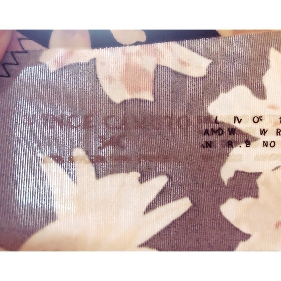 Black Flowered Padded Bra, Sz 34C - Picture 5 of 5